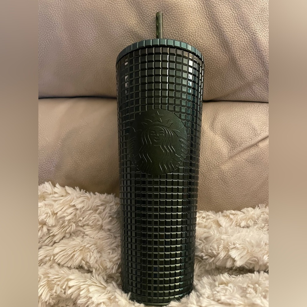 NWT STARBUCKS HOLIDAY 2021 GREEN GRID VENTI 24 OZ.